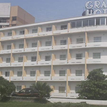 Le Grand Hotel D'Абиджан Экстерьер фото